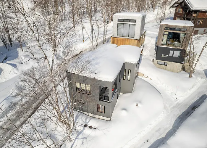 Owl House Niseko