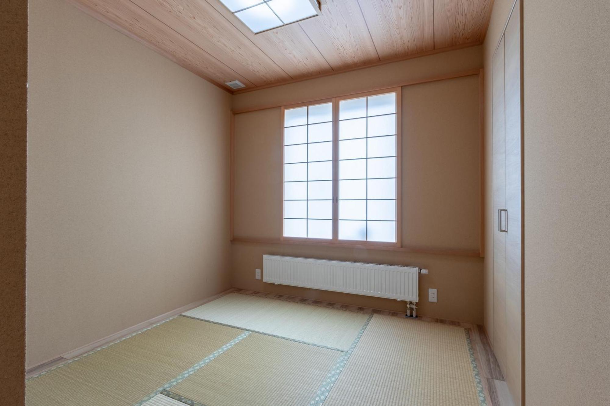 Owl House Niseko *
